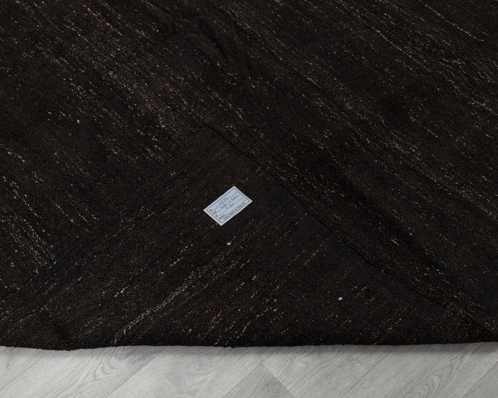 Brown Kilim Rug 6' 7" x 9' 2" | No. VR93904