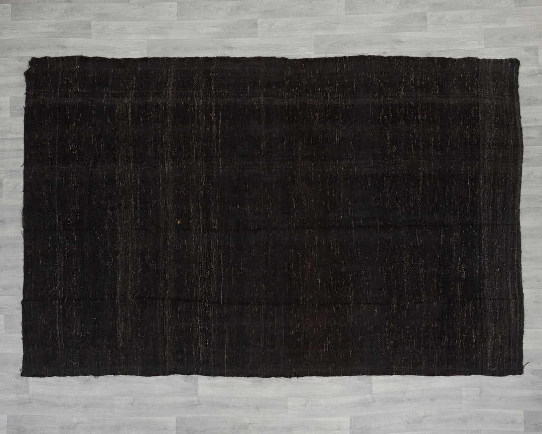 Brown Kilim Rug 6' 7" x 9' 2" | No. VR93904