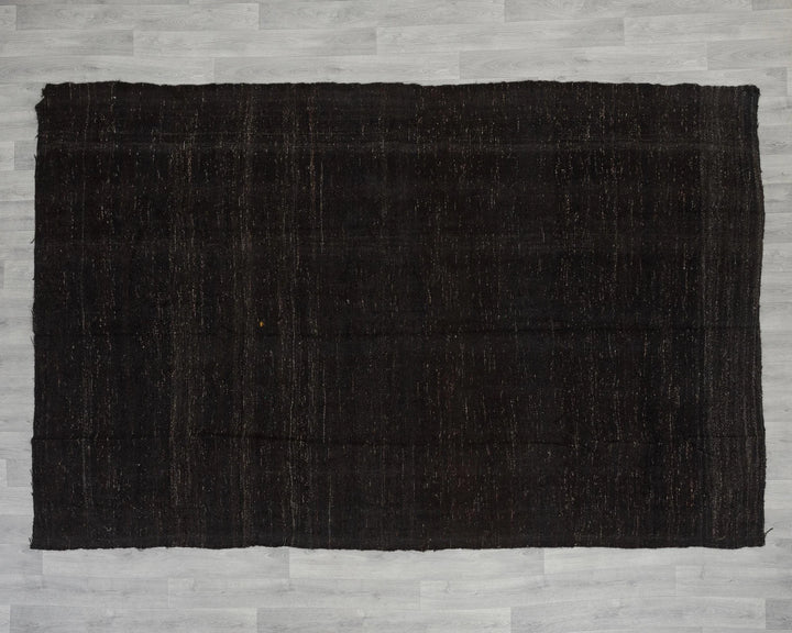 Brown Kilim Rug 6' 7" x 9' 2" | No. VR93904