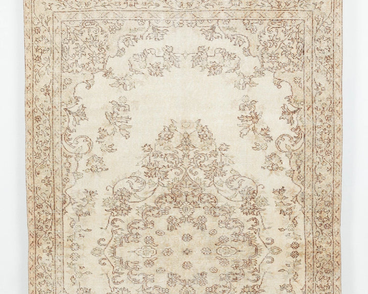 Beige Turkish Oushak Rug 5' 4" x 8' 10" Hand-Knotted | No. VR94020