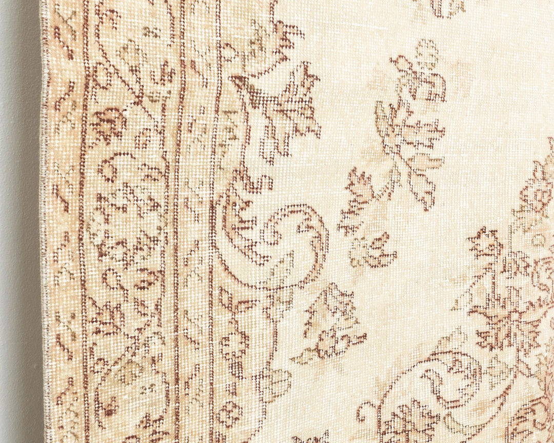 Beige Turkish Oushak Rug 5' 4" x 8' 10" Hand-Knotted | No. VR94020