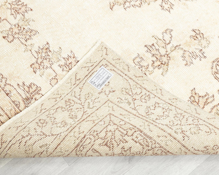 Beige Turkish Oushak Rug 5' 4" x 8' 10" Hand-Knotted | No. VR94020