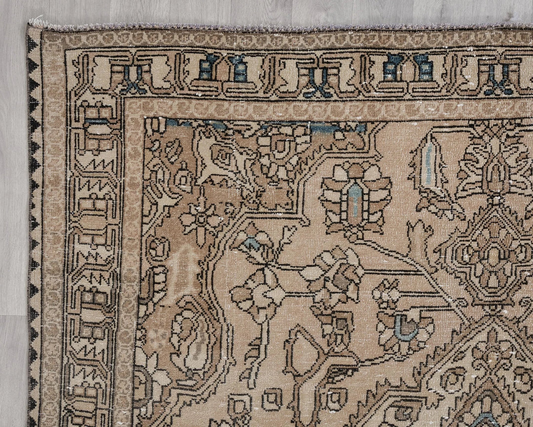 Multicolor Turkish Oushak Rug 6'6" x 10' Hand-Knotted border
