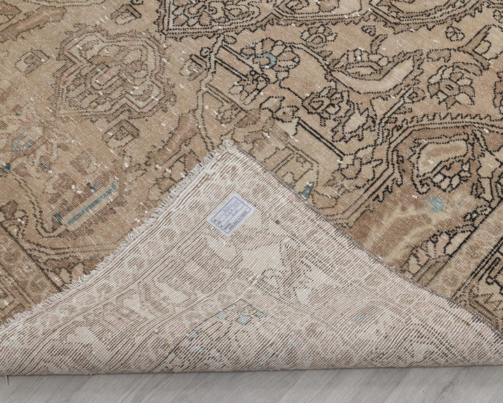 Multicolor Turkish Oushak Rug 6'6" x 10' Hand-Knotted texture