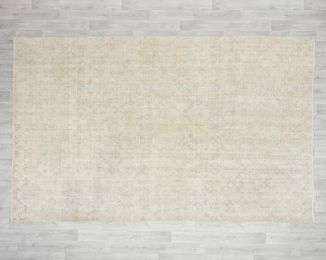 Beige Turkish Oushak Rug 7'2" x 10'7" Hand-Knotted | No. VR94229
