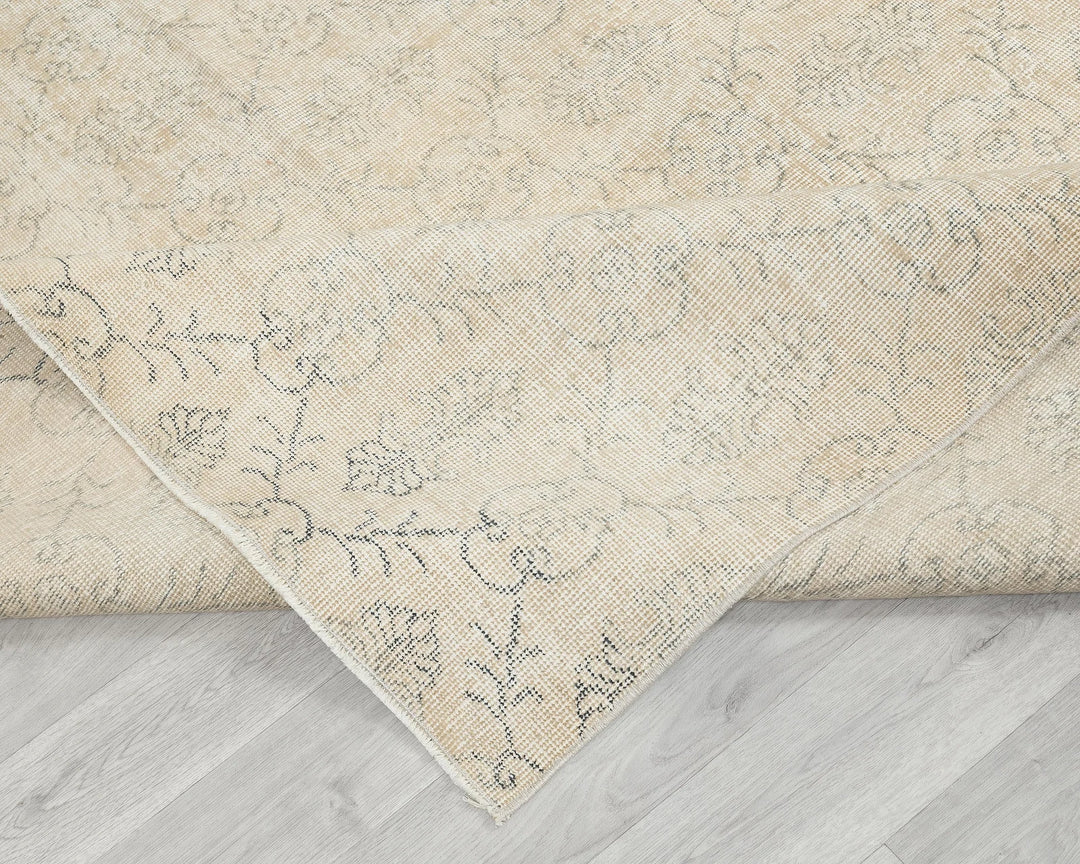 Beige Turkish Oushak Rug 7'2" x 10'7" Hand-Knotted | No. VR94229