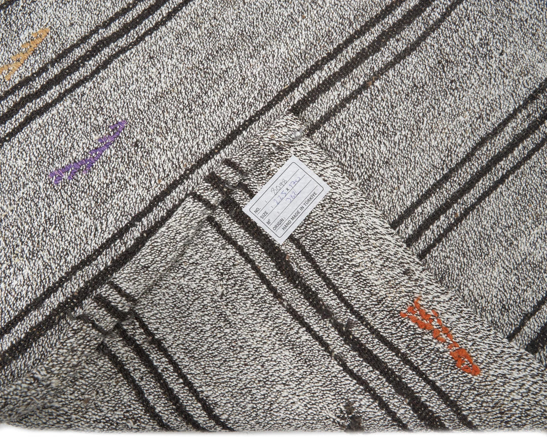 Gray Turkish Kilim Rug 5' 7" x 7' 5" Flat-Weave | No. VR94578
