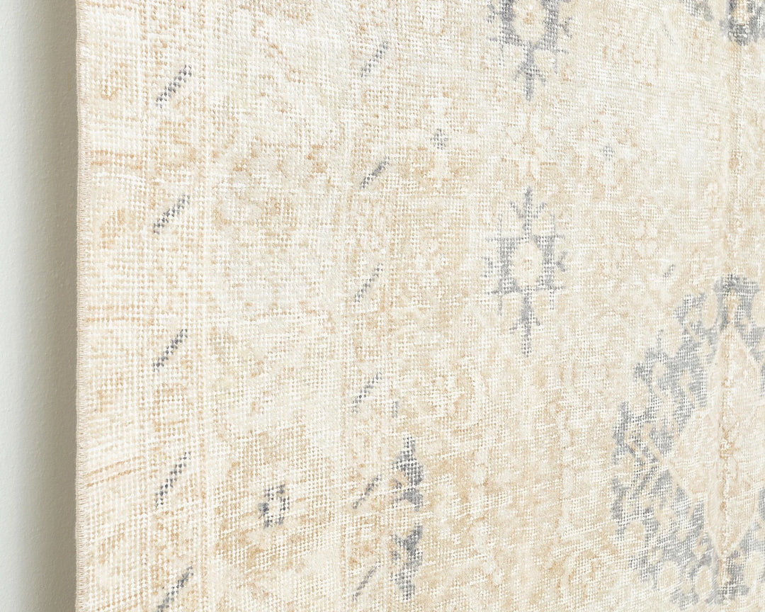 Beige Turkish Oushak Rug 4' 11" x 8' 2" Hand-Knotted | No. VR94806
