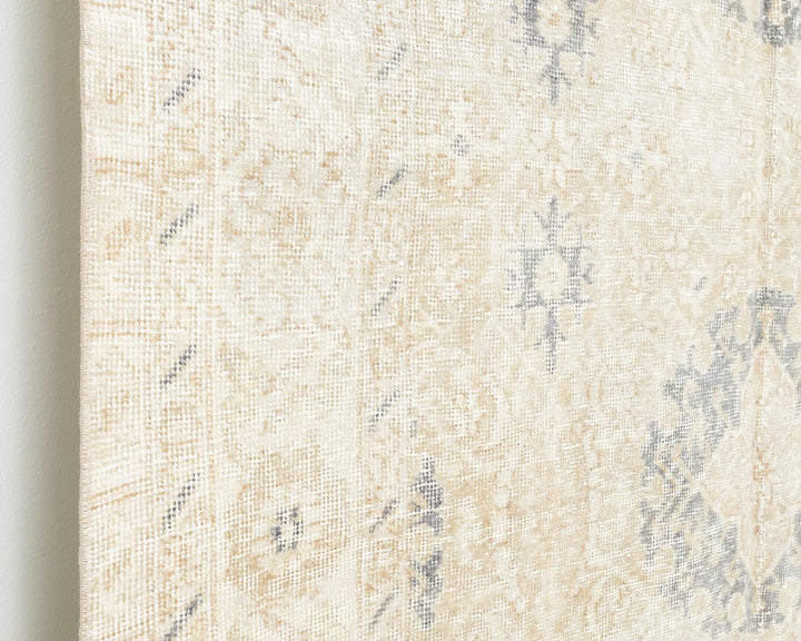 Beige Turkish Oushak Rug 4' 11" x 8' 2" Hand-Knotted | No. VR94806
