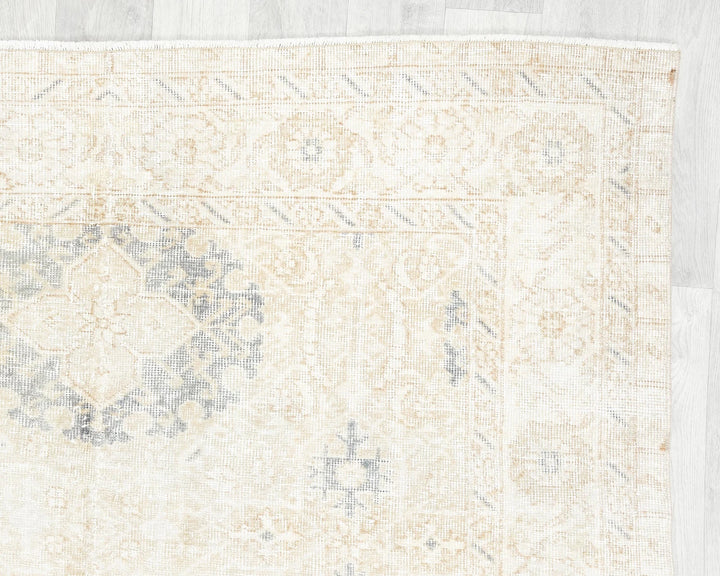 Beige Turkish Oushak Rug 4' 11" x 8' 2" Hand-Knotted | No. VR94806