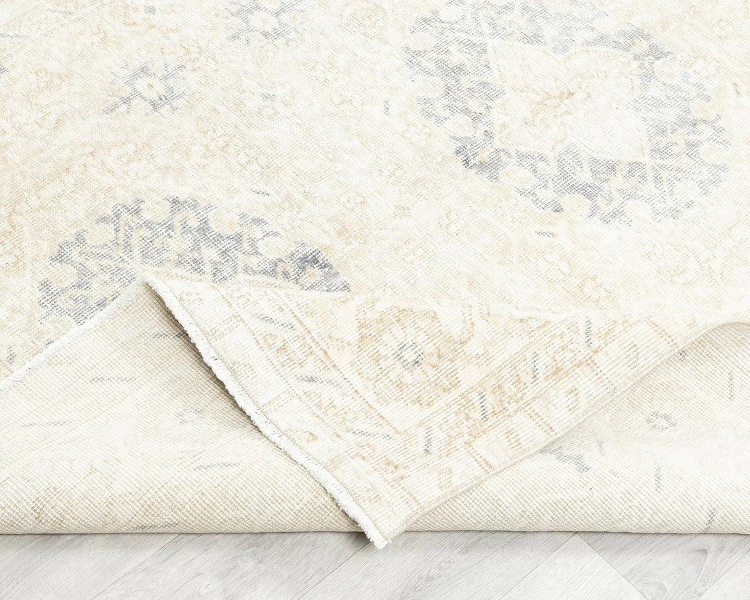 Beige Turkish Oushak Rug 4' 11" x 8' 2" Hand-Knotted | No. VR94806