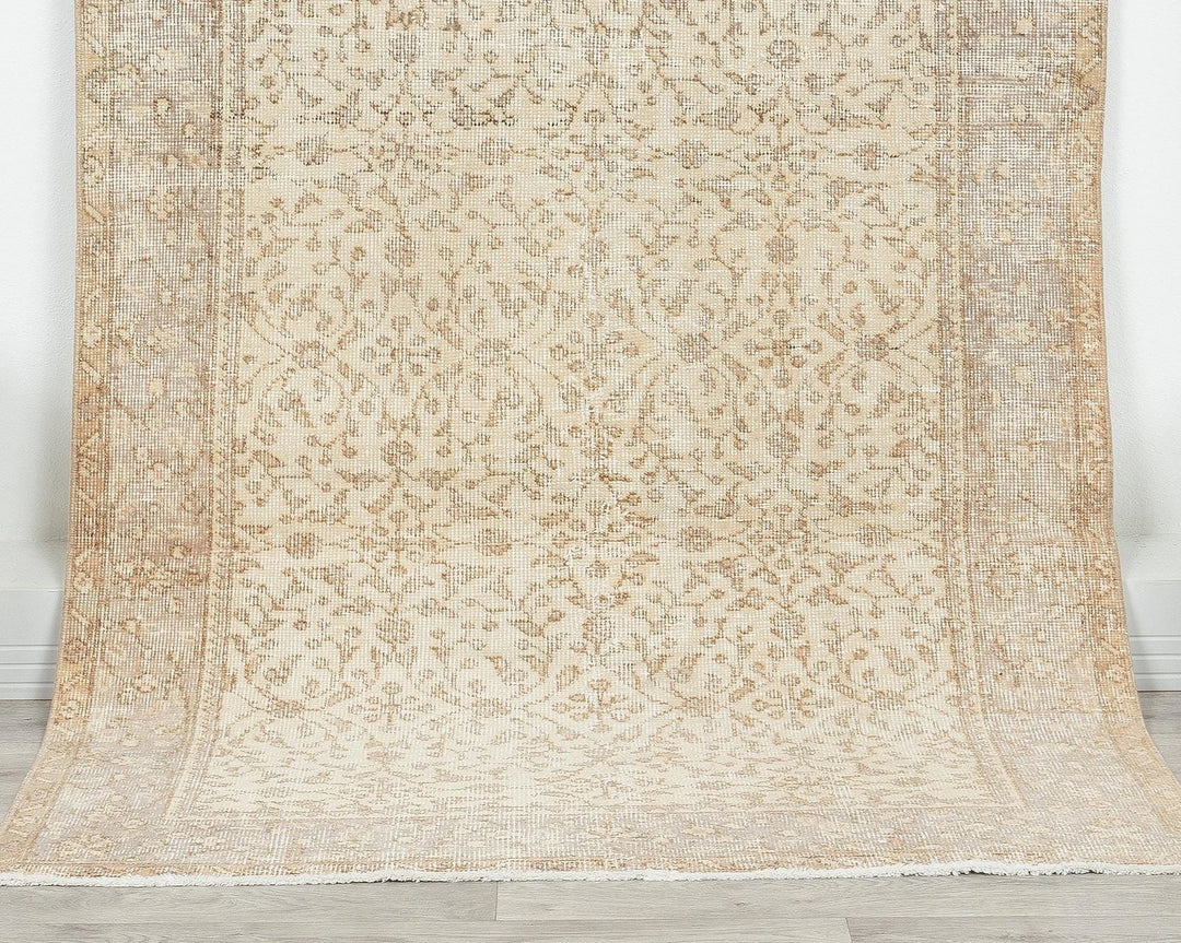 Neutral Oushak Rug 3' 7" x 6' 7" | No. VR94903