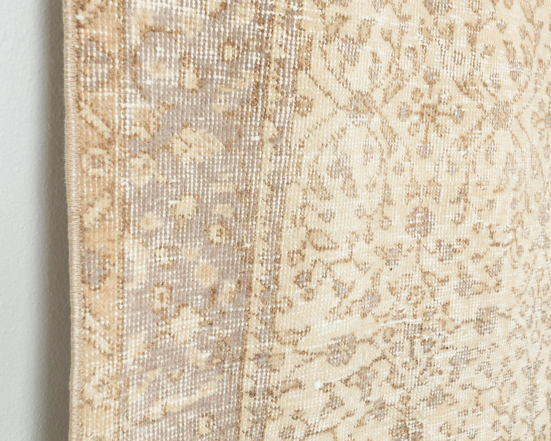 Neutral Oushak Rug 3' 7" x 6' 7" | No. VR94903