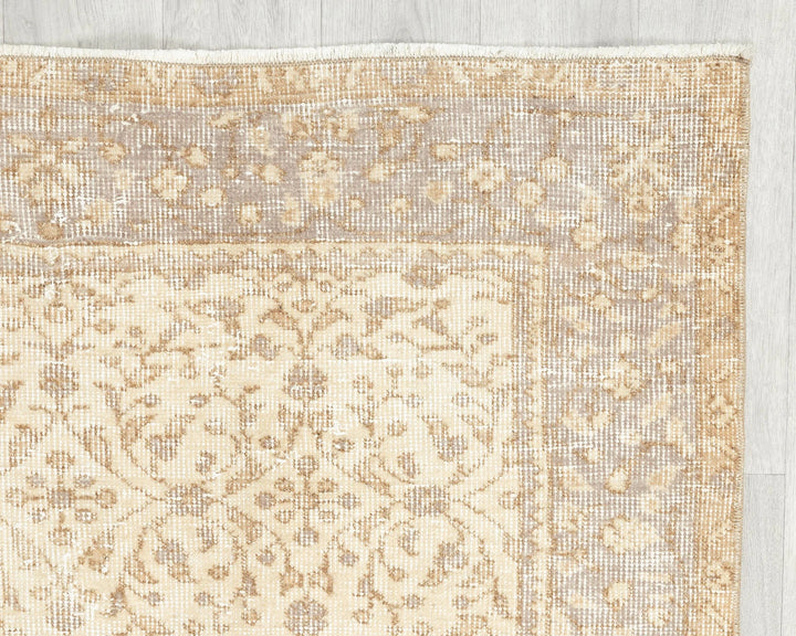 Neutral Oushak Rug 3' 7" x 6' 7" | No. VR94903