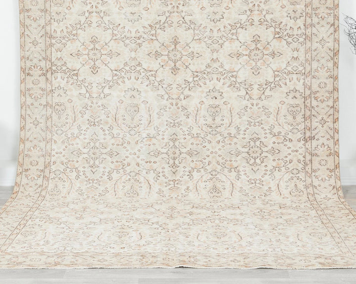 Beige Turkish Oushak Rug 6' 9" x 10' 4" Hand-Knotted | No. VR94920