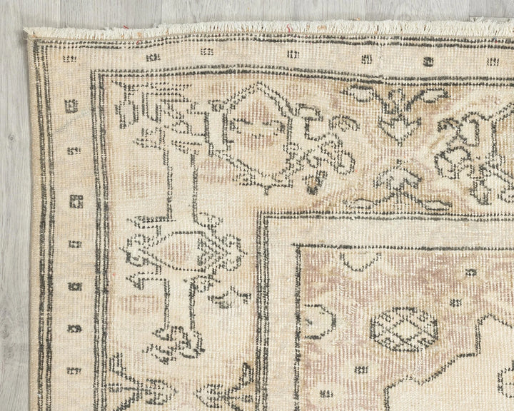 Multicolor Turkish Oushak Rug 7' 10" x 3' 8" Hand-Knotted | No. VR95064
