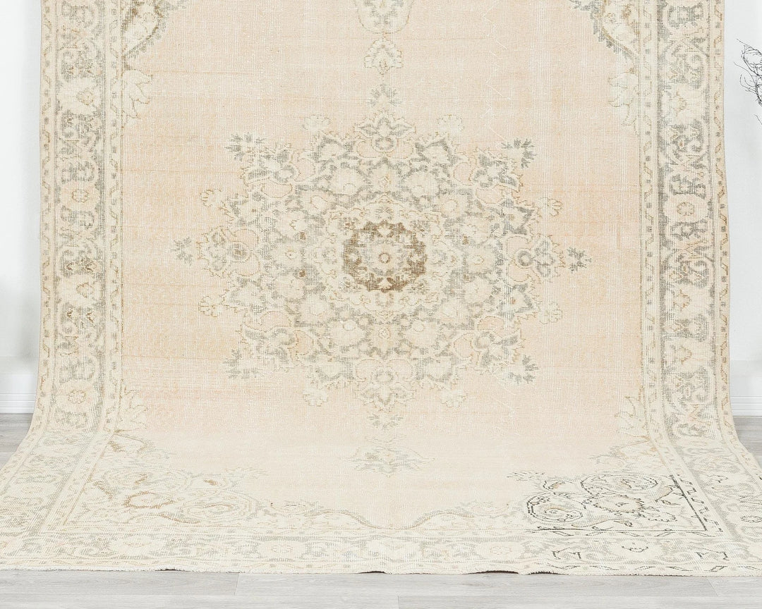 Beige Turkish Oushak Rug 6'7" x 10'6" Hand-Knotted | No. VR95180