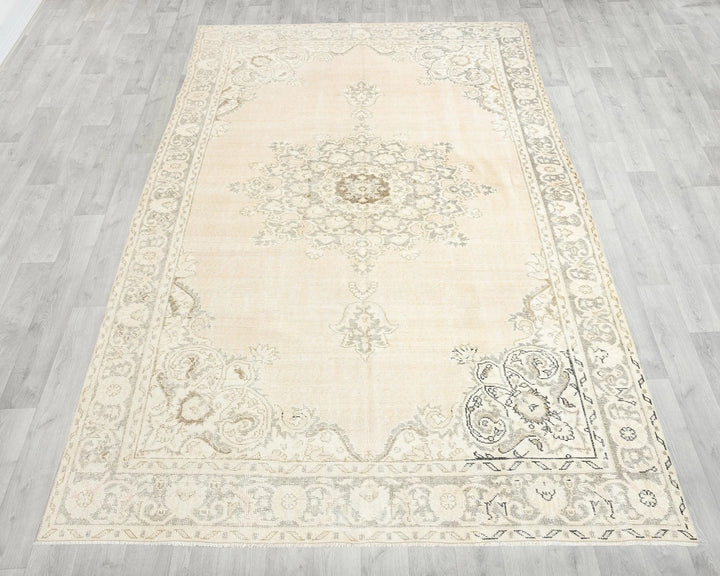 Beige Turkish Oushak Rug 6'7" x 10'6" Hand-Knotted | No. VR95180