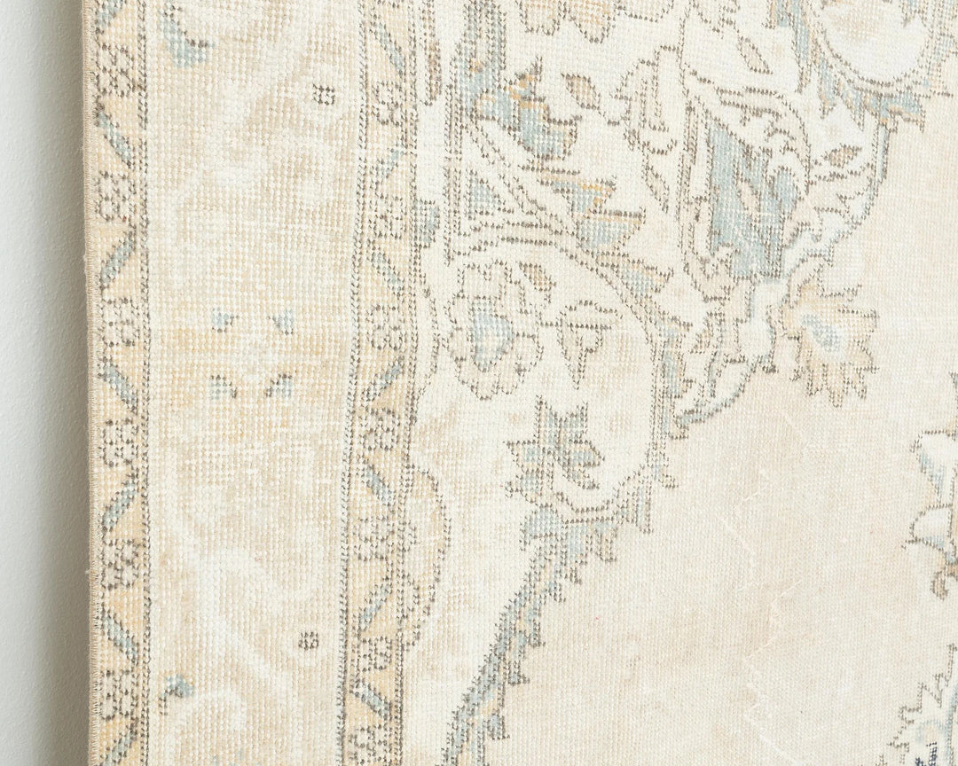 Beige Turkish Oushak Rug 6'1" x 9'10" Hand-Knotted close-up
