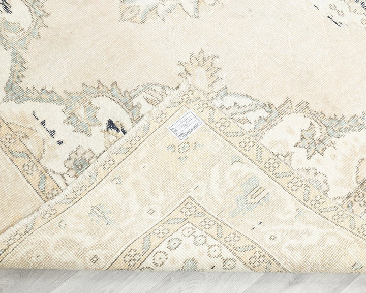 Beige Turkish Oushak Rug 6'1" x 9'10" Hand-Knotted texture
