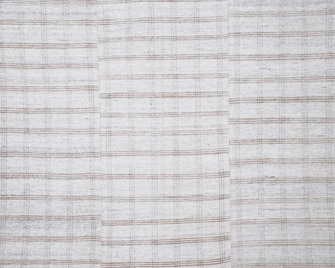 White Kilim Rug 6' x 9' | No. VR95986