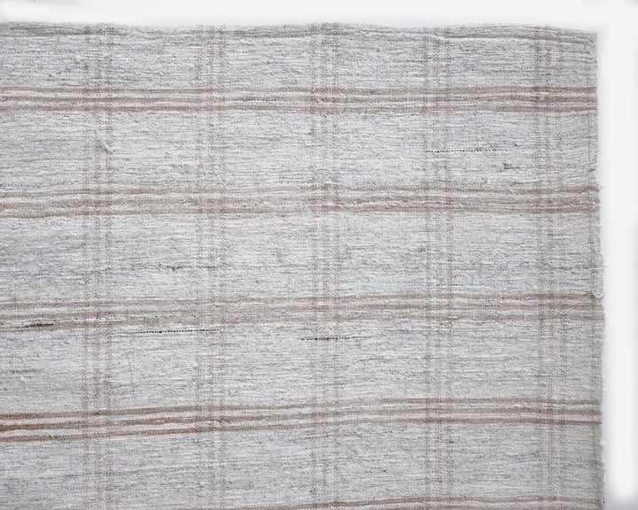 White Kilim Rug 6' x 9' | No. VR95986