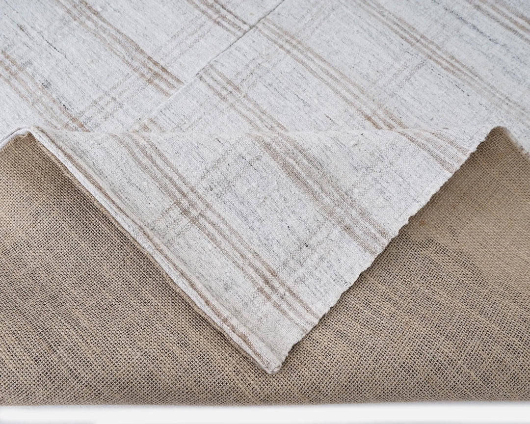 White Kilim Rug 6' x 9' | No. VR95986