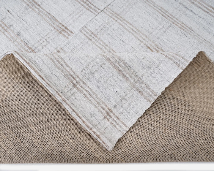 White Kilim Rug 6' x 9' | No. VR95986