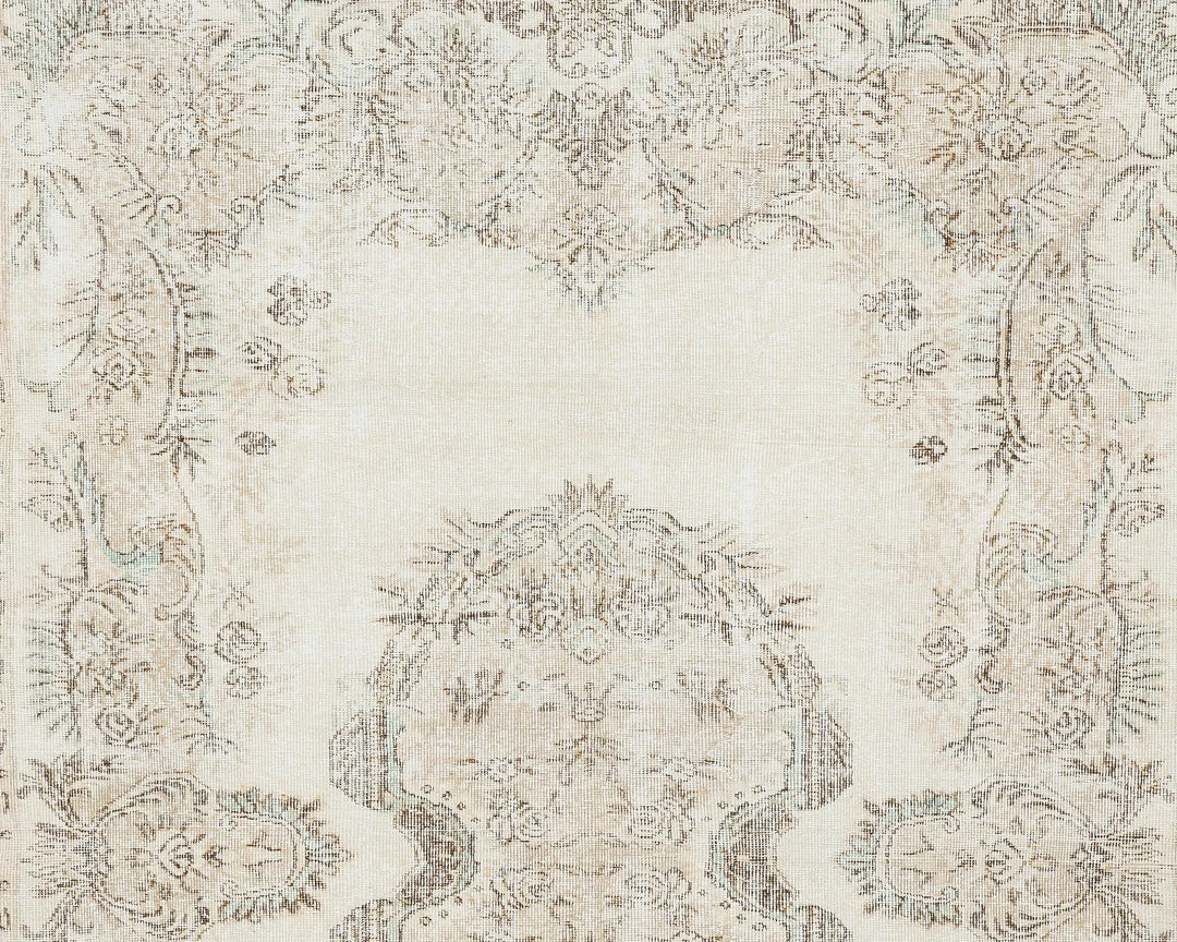 Beige Oushak Rug 6' 5" x 9' 4" | No. VR95992