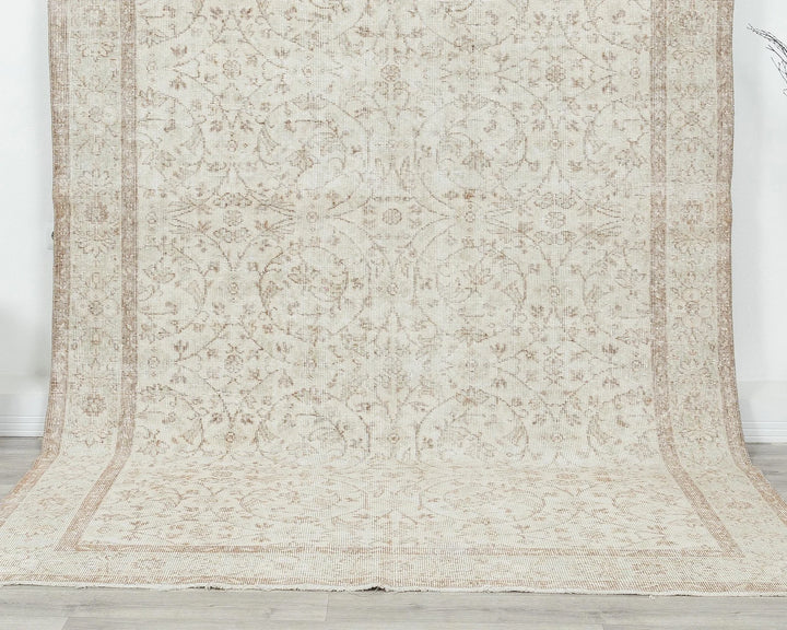 Beige Turkish Oushak Rug 6'1" x 9'7" Hand-Knotted | No. VR96176