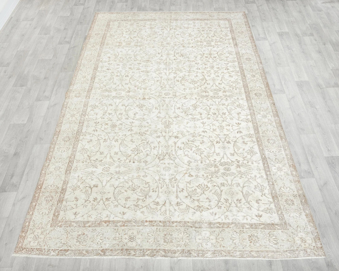 Beige Turkish Oushak Rug 6'1" x 9'7" Hand-Knotted | No. VR96176