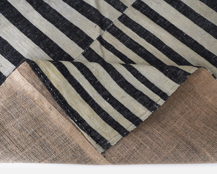 Kilim Rug 5' 5" x 8' 11" | No. VR96199