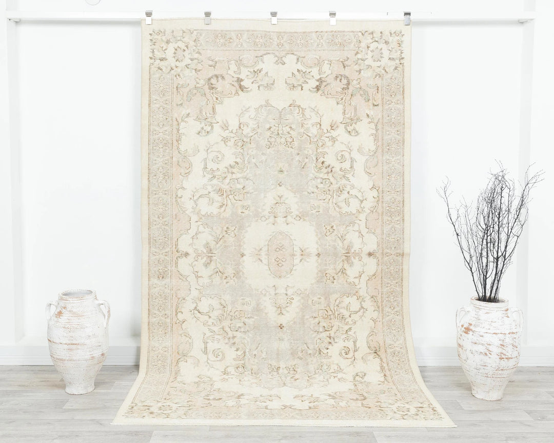 Multicolor Turkish Oushak Rug 8' 11" x 5' 3" Hand-Knotted | No. VR96294