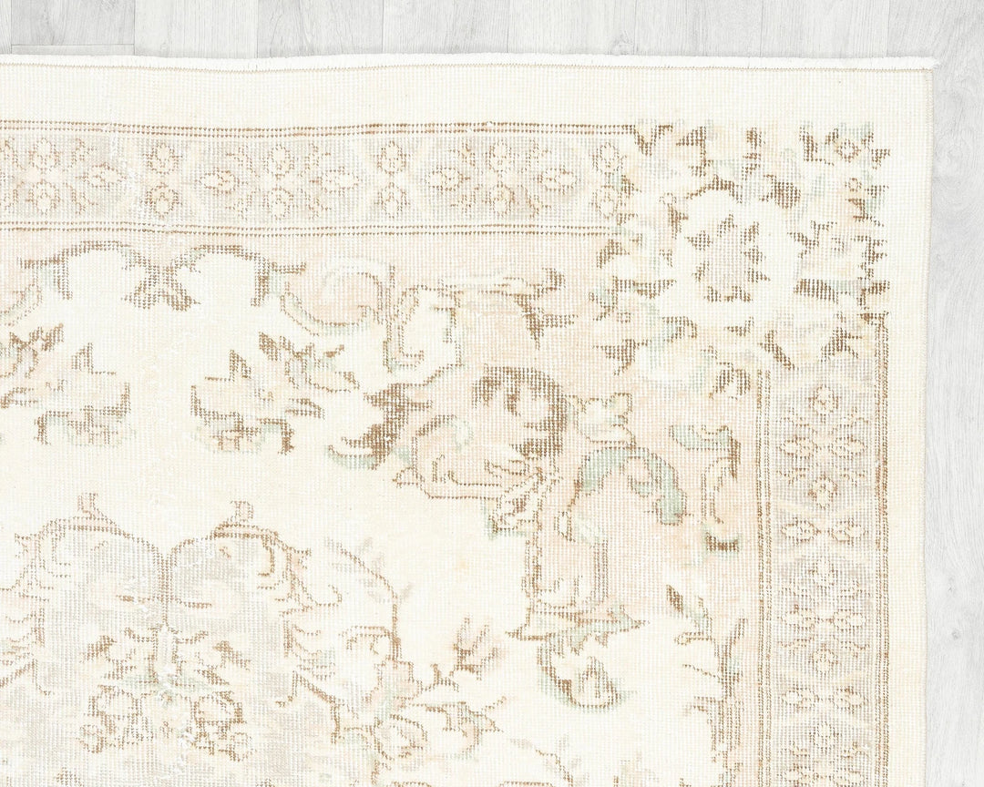 Multicolor Turkish Oushak Rug 8' 11" x 5' 3" Hand-Knotted | No. VR96294