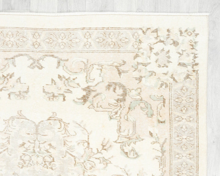 Multicolor Turkish Oushak Rug 8' 11" x 5' 3" Hand-Knotted | No. VR96294