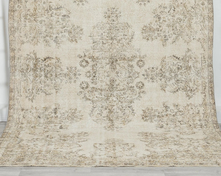 Beige Turkish Oushak Rug 6' 4" x 9' 8" Hand-Knotted | No. VR96429