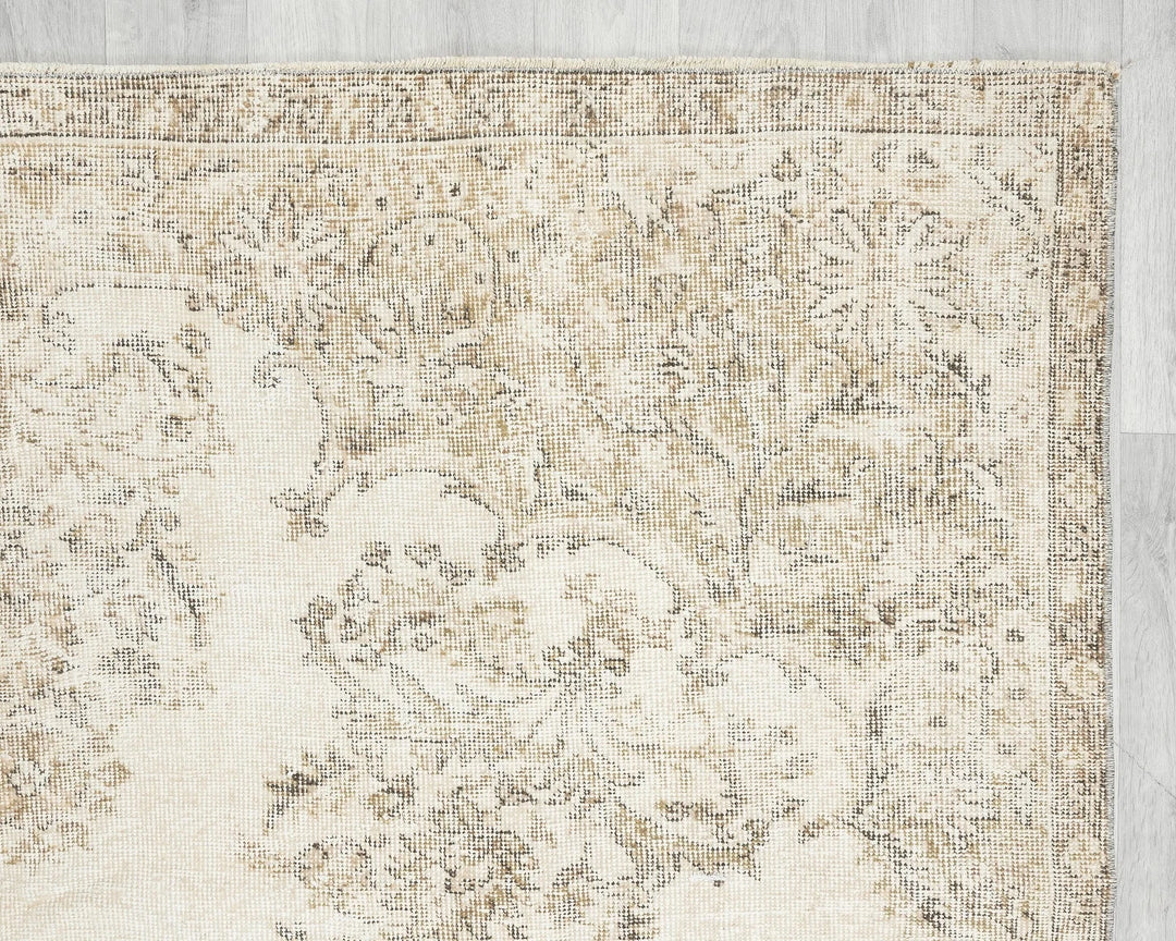 Beige Turkish Oushak Rug 6' 4" x 9' 8" Hand-Knotted | No. VR96429