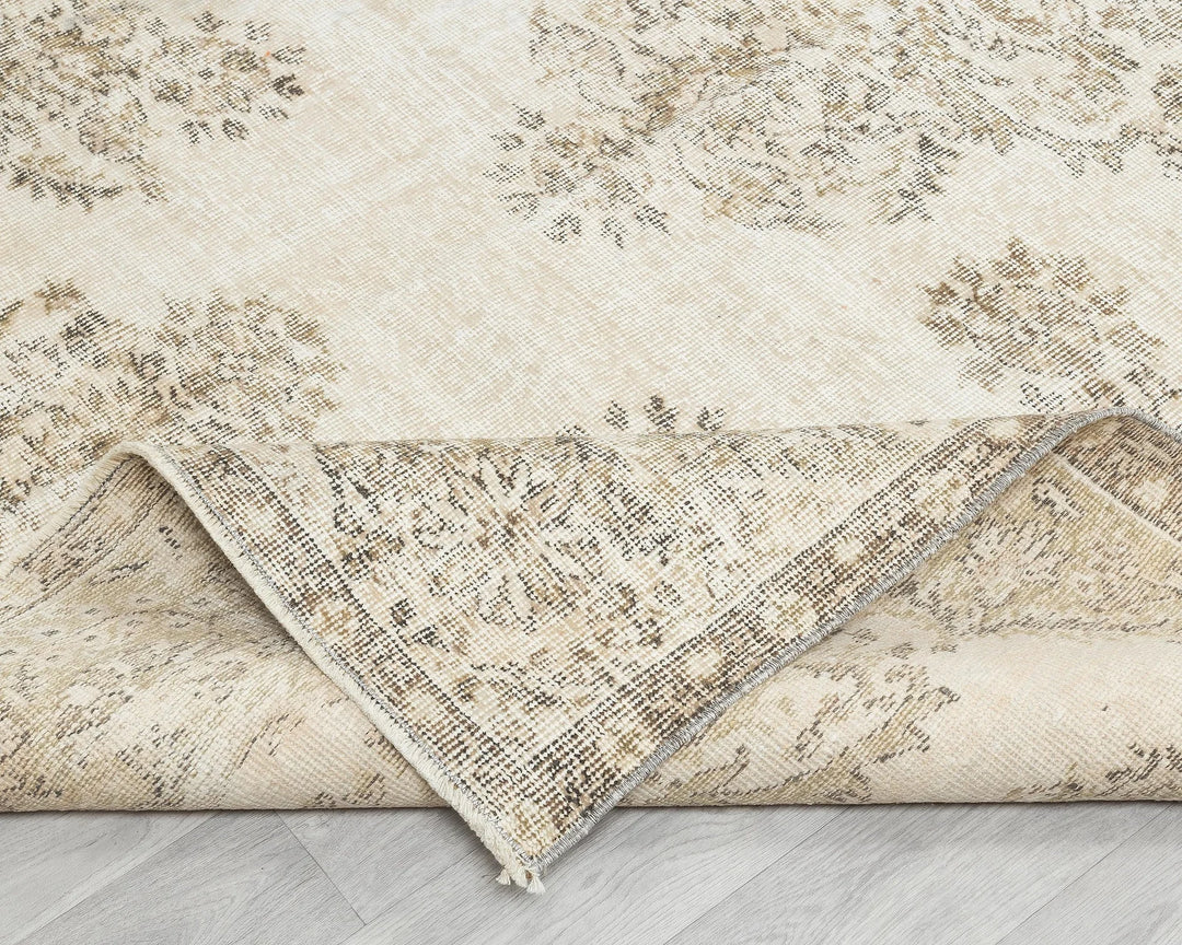 Beige Turkish Oushak Rug 6' 4" x 9' 8" Hand-Knotted | No. VR96429