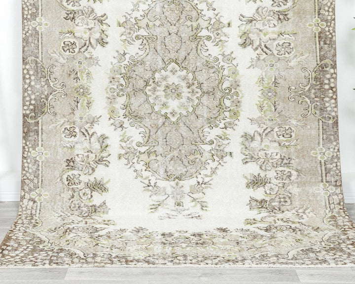 Multicolor Turkish Oushak Rug 9' 1" x 5' 10" Hand-Knotted | No. VR96448