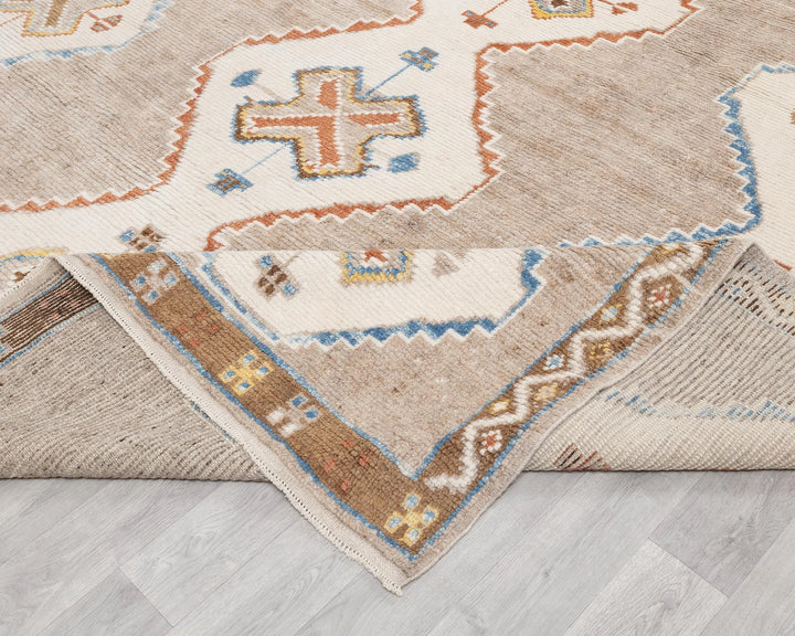 Neutral Oushak Rug 9' 5" x 12' 10" | No. VR96495