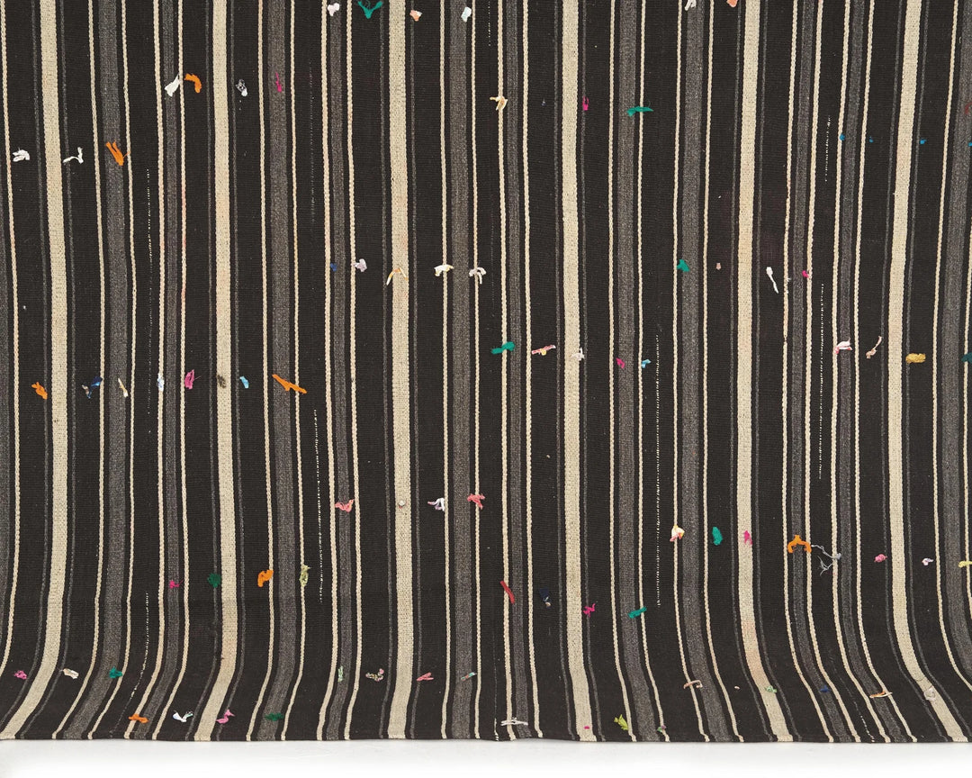 Brown Kilim Rug 6' 4" x 7' 9" | No. VR96631