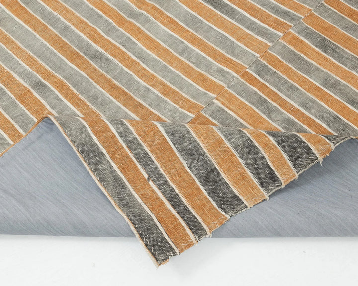 Faded Kilim Rug 5' 4" x 7' 10" | No. VR96842
