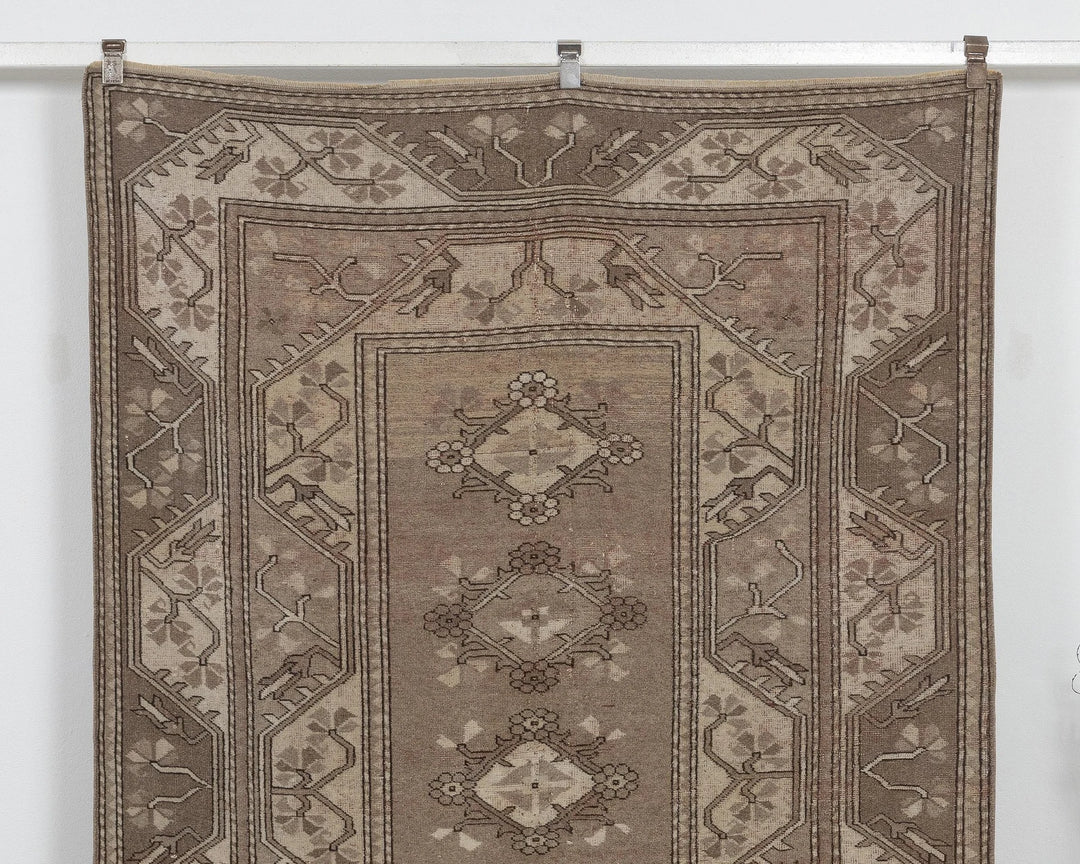 Beige Turkish Oushak Rug 5' 1" x 7' 9" Hand-Knotted | No. VR97075