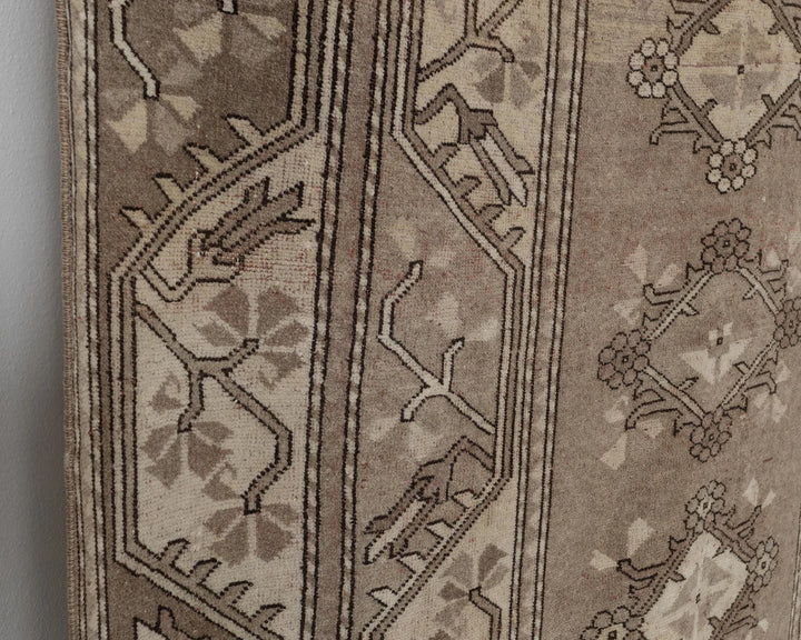 Beige Turkish Oushak Rug 5' 1" x 7' 9" Hand-Knotted | No. VR97075