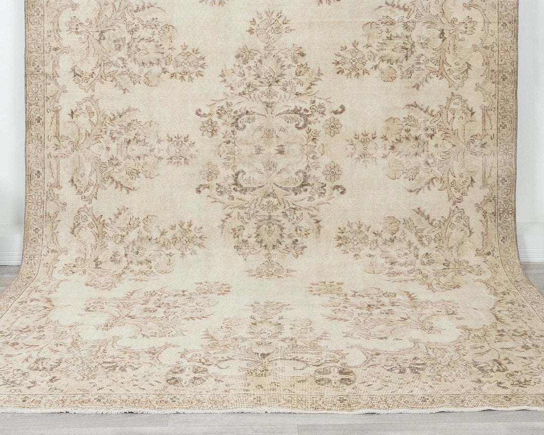 Beige Turkish Oushak Rug 6'8" x 10'7" Hand-Knotted | No. VR97161