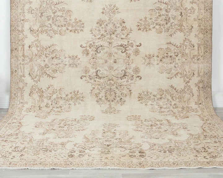 Beige Turkish Oushak Rug 6'8" x 10'7" Hand-Knotted | No. VR97161