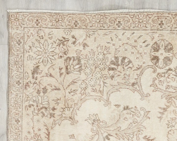 Beige Turkish Oushak Rug 6'8" x 10'7" Hand-Knotted | No. VR97161