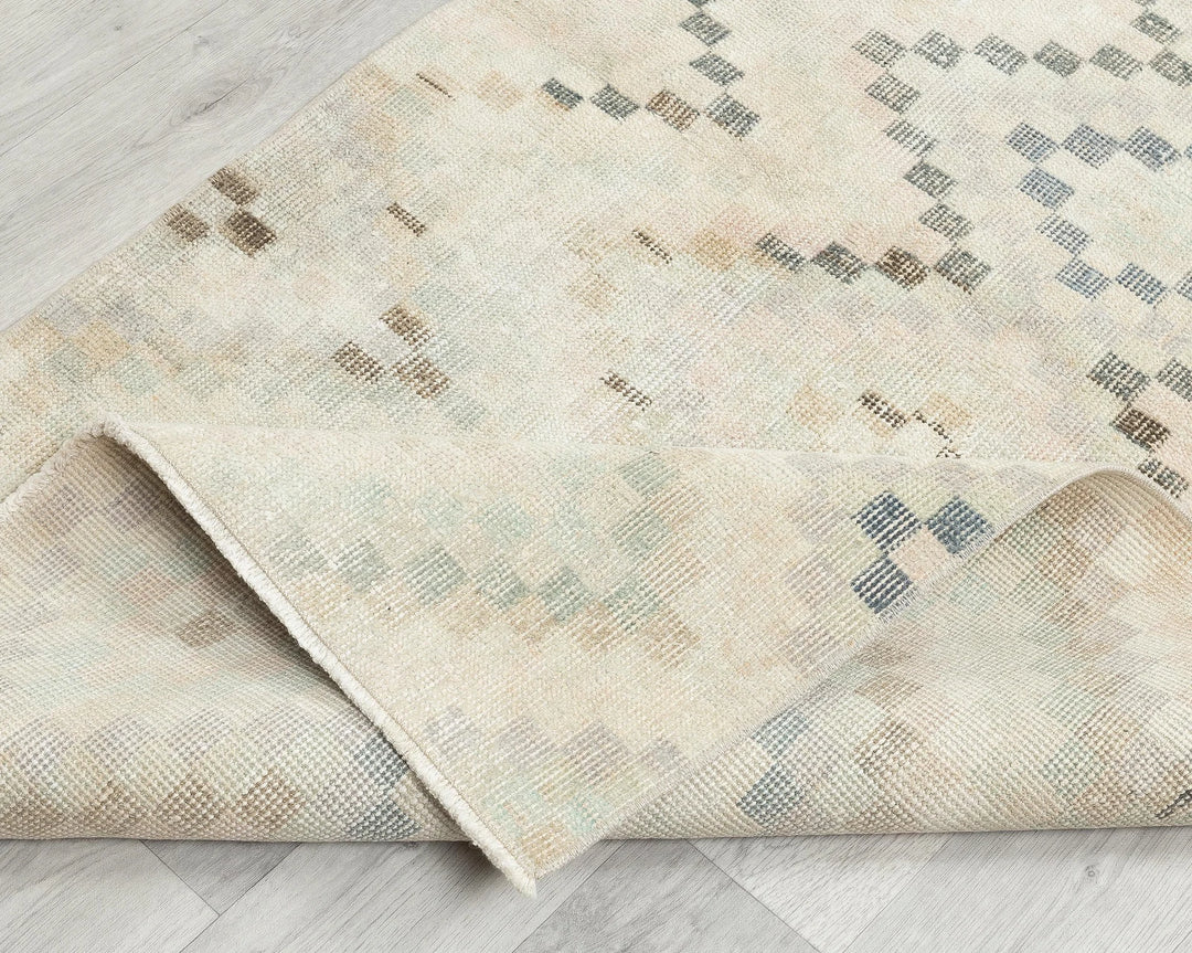 Beige Turkish Oushak Rug 2'8" x 5'8" Hand-Knotted | No. VR97293