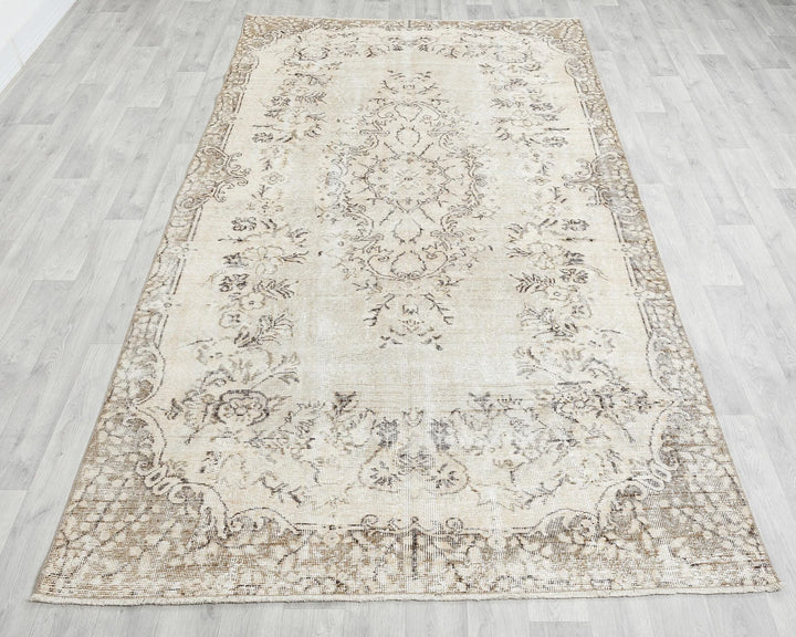 Beige Turkish Oushak Rug 5' 2" x 9' 1" Hand-Knotted | No. VR97323