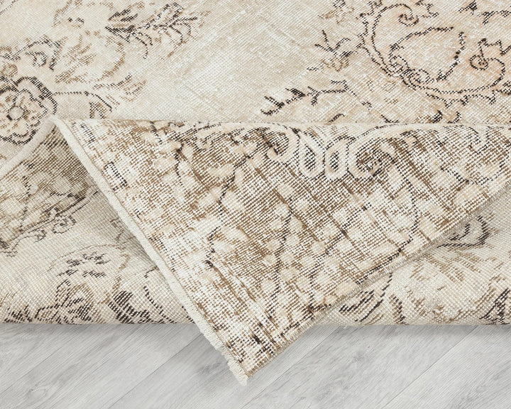Beige Turkish Oushak Rug 5' 2" x 9' 1" Hand-Knotted | No. VR97323